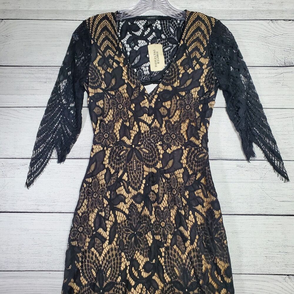 Forever 21 Black Floral Lace Open Back Dress Small